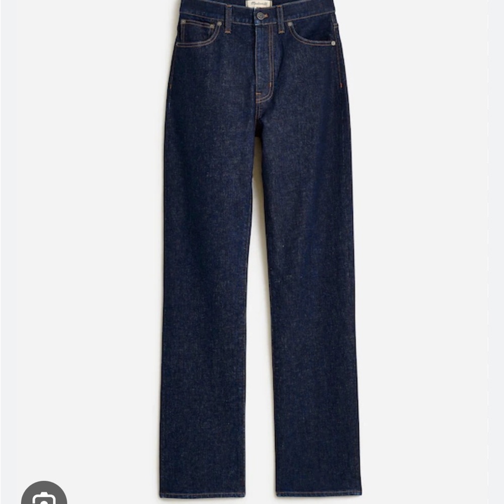 Madewell 90’s Straight Leg Jeans in Dark Indigo Wash